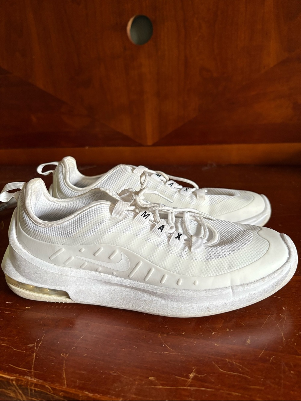 Nike Air Max Axis